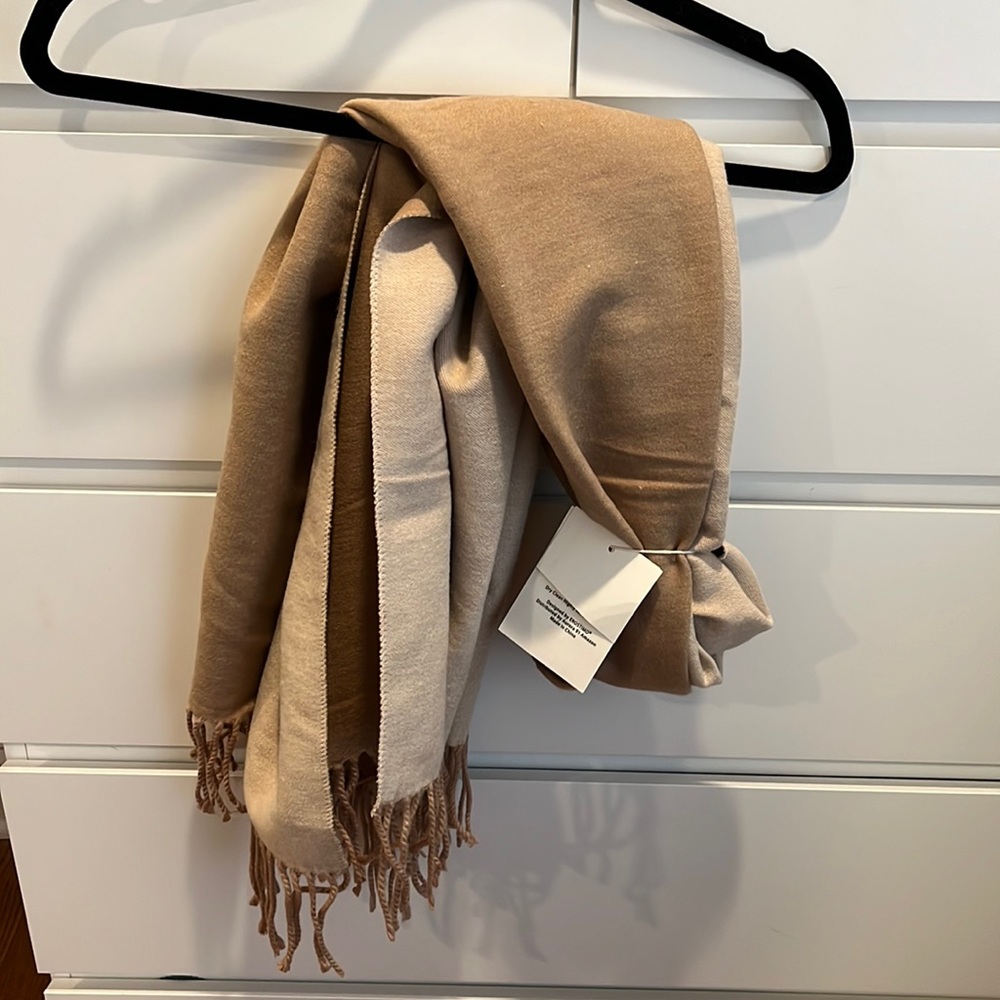 Wool and cashmere scarf